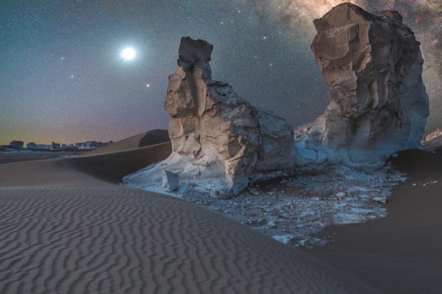 White & black Desert 2-Day Adventure